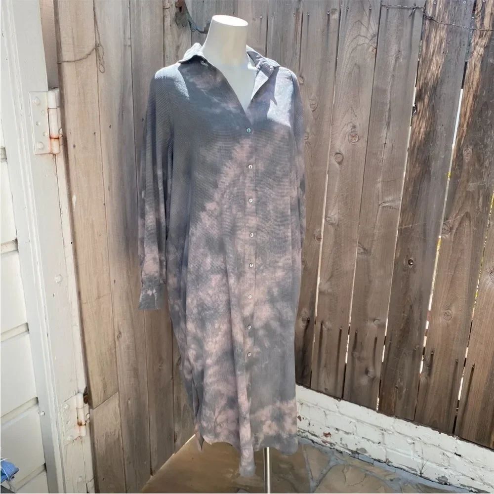 Gray and Pink Tie-Dye Shirt midi Dress size small